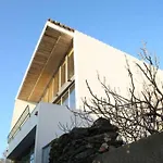 Wonderful Views And Calm Tree House
