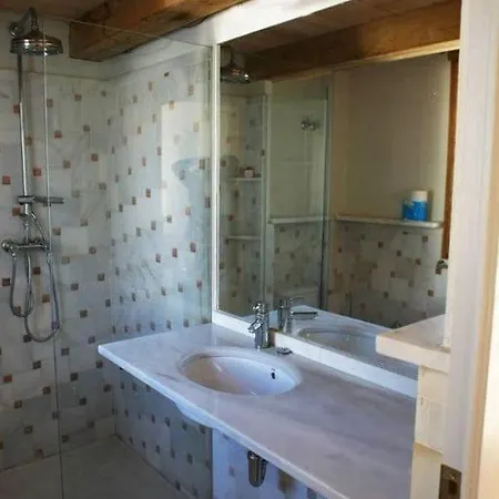 Wonderful Views And Calm Tree House بيت للعطل *