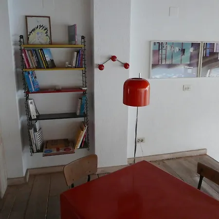 Wonderful Views And Calm Tree House بيت للعطل كاذاكيس